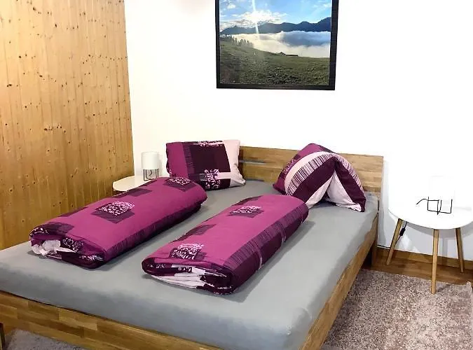 Günstig Und Einfaches Auf Dem Bauernhof Zuoz